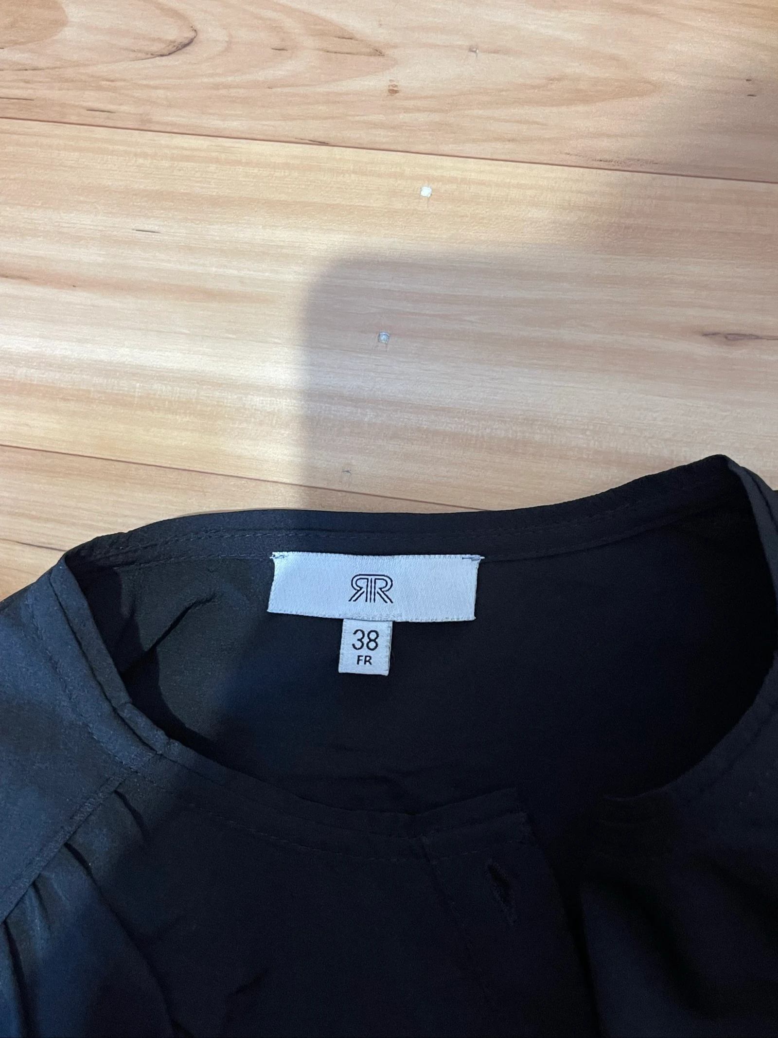 Jolie robe noire la redoute taille 38 en polyester – photo 5